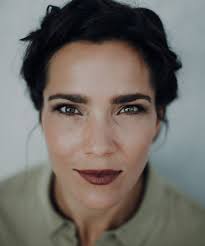 Natural portrait photography and business photos for women