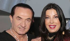 Fan page για τη λαϊκή τραγουδίστρια. Leyterhs Pantazhs Exw Grapsei Tragoydi Gia Thn Antzela Hmoyn Poly Erwteymenos Video Newsbreak