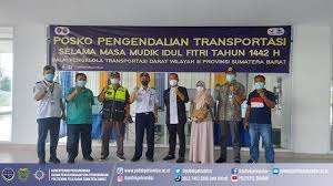 Jun 11, 2021 · seorang warga duduk di dekat tank bekas perang dunia ii di hamadi angkatan laut, kota jayapura, papua, jumat (11/6/21). Taruna Poltekpel Sumbar Juara 1 Spelling Bee Nasional Politeknik Pelayaran Sumatera Barat