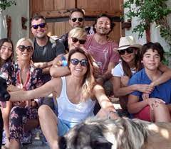 Check spelling or type a new query. Despoina Bandh O Gios Ths Megalwse Kai Einai Idios O Ntemhs 8 1 Fwtografies Miss Glitter