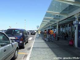 Operatività aeroporto fontanarossa di catania ridotta dalle 7 di questa mattina a causa dell'ennesimo parossismo dell'etna registratosi all'alba di oggi. Controlli Di Sicurezza All Aeroporto Di Catania Sicily Holiday Com