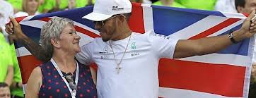 He currently competes in formula one for mercedes. Formel 1 Hamilton Noch Lange Nicht Satt