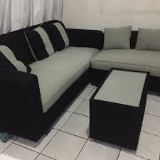Sofa bed memiliki bentuk fungsional, dimana anda bisa merebahkan sandaran untuk dijadikan tempat tidur. 11 Rekomendasi Sofa Minimalis Terbaik Kurang Dari Rp2 Juta Cocok Untuk Bersantai Di Rumah Rumah123 Com