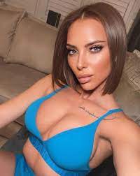 Alison Parker - Free pics, galleries & more at Babepedia