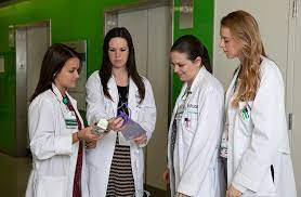 Reasons Why You Should Consider A Career In Clinical Nutrition | News |  Rush University