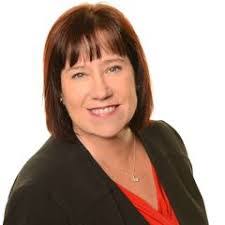 Leslie Stirewalt's Instagram, Twitter & Facebook