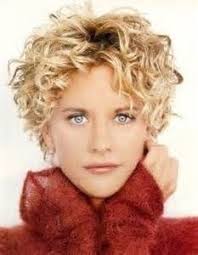 Voir plus d'idées sur le thème coupe de cheveux courte, coiffure courte, coiffures cheveux courts. 100 Idees De Cheveux Courts Boucles En 2021 Cheveux Courts Boucles Cheveux Courts Cheveux