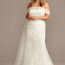 Wedding bouquets with fit and flare gown. 19 Most Flattering Fit And Flare Wedding Dresses Of 2021