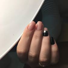 маникюр на короткие ногти фото дизайн 2017 гель лак Modnyj Dizajn Manikyura Na Korotkie Nogti 2017 Goda Na Foto Tendencii Manikyura Na Korotkie Nogti Vesna Leto Osen I Zima Gel L Nogti Korotkie Nogti Manikyur