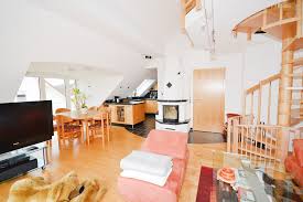 Lodge gmbh · barer str. Gilching Stilvolle 3 Zimmer Galerie Wohnung Immobilienmakler An Ammersee Worthsee Veltrup Immobilien