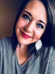 Amber Alcorn's Instagram, Twitter & Facebook