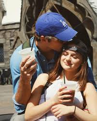 2018 | 13+ | 1 h 46 min | películas para adolescentes. El Stand De Los Besos Joey Jacob Home Facebook