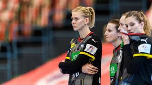 Kroatien muss nun schottland im letzten spiel schlagen, um die chance auf den einzug in die nächste runde zu haben. Frauen Em Deutschland Verliert Gegen Kroatien Und Verpasst Halbfinale Eurosport