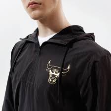 Don't miss out on official bulls gear from the nba store New Era Jacke New Era Metalic Bulls Chicago Bulls Blk 12590863 Schwarz 76 49 Winterjacken Sizeer De