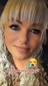 Lori Sharp's Instagram, Twitter & Facebook