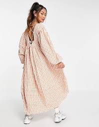 We did not find results for: Ghospell Kariertes Midaxi Kleid Mit Ruckenausschnitt In Rot Und Weiss Asos