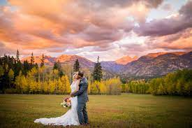 A Stunning Autumn Mountain Wedding In Durango Luxe Mountain Weddings Mountain Destination Weddings Fall Mountain Wedding Mountain Wedding Colorado Rocky Mountain Wedding