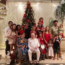 Maybe you would like to learn more about one of these? Filhas Do Silvio Santos Quem Sao As Seis Herdeiras Do Apresentador