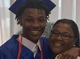 Fundraiser for Lashunda Mitchell by Paris Langham : Reubon Kelly