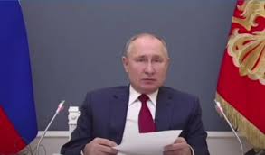 History of the russian president. Em Forum Putin Alerta Para Risco De Confronto De Todos Contra Todos Mundo Valor Economico