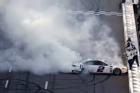 Estos vehículos alcanzan velocidades superiores y son más. Noticias De Nascar Competicion Pagina 38