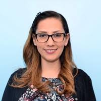 300+ perfiles de «Canela»