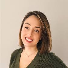 Elyse Glenn's Instagram, Twitter & Facebook