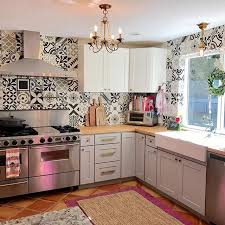 Black And White Cement Tile Backsplash Cement Tile Shop Encaustic Cement Tile Patchwork Black And White Kitchen Tiles Design Talavera Tile Kitchen Kitchen Tiles