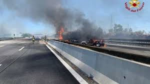 Incidente sull'a1 in provincia di arezzo (2) foto da: Gjbue2go0kn1jm