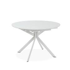 Table Design Et Originale Pour La Salle A Manger Elle Est Extensible Et Peut Passer De Table De Salle A Manger Extensible Tabouret Design Table Salle A Manger