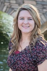 Find Realtors & Real Estate Agents in 85204