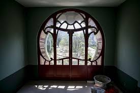 A L Interieur De La Maison Saint Cyr Le Soir Plus In 2020