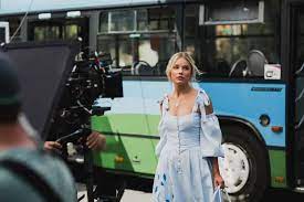 Ta ki tatildeyken göz alıcı otel çalışanı anemona'yla tanışana kadar. Vestido Midi Anemona Filme Oh Ramona Streetwear Women Moda Casual Fashion