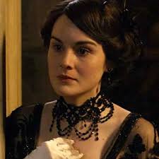 Lady Mary Crawley è iconica per 1 ora e 8 minuti di fila (episodio 1.1) :  r/DowntonAbbey