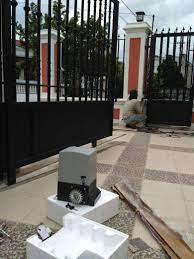 Perkhidmatan membuat grill, pintu pagar, autogate, awning & kerja besi. Mesin Pagar Otomatis Sliding Gate Surabaya Malang Sidoarjo Gresik Konstruksi Dan Taman 756700572