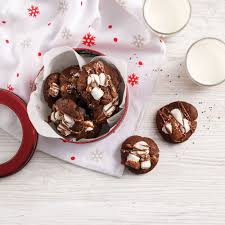 Biscuits Au Chocolat Chaud 5 Ingredients 15 Minutes Hot Chocolate Cookies Holiday Baking Desserts