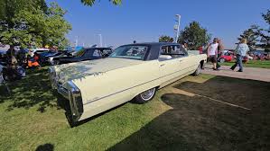 Image result for Ivory White 1966 Daihatsu