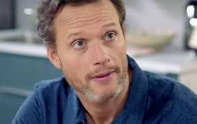 Il s'est finalement tourné vers une autre. Samuel Gynecologue Dans Demain Nous Appartient Tf1 Avec Axel Kiener Demain Nous Appartient Nouveautes Tele Com