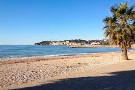 Luni, marti, miercuri, joi, vineri, sambata, duminica. Meteo Criques Du Cap Negre Sanary Sur Mer 83140 Var Previsions Meteo Plage Mer Et Marees La Chaine Meteo