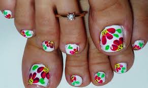 One stroke nails floral nail art japanese nail art manicure e pedicure flower nails. Pedicure Nail Art Ideas 2020 To Try This Summer Simple Styleglow Com