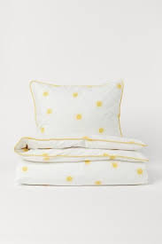 Patterned Duvet Cover Set White Sunbursts Home All H M Gb 2 In 2020 Duvet Cover Pattern Toddler Duvet Cover Duvet Cover Sets