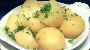 Satu potong roti gandum, tomat, dan keju rendah lemak. Menu Diet Kentang Berat Badan Turun Sampai 4 Kg Dan Tetap Sehat Kenyang Lebih Lama Tribun Jateng