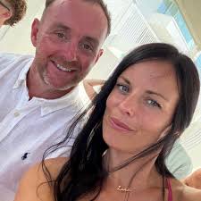 Hi . Delete if not allowed Is ther anyone in Northampton