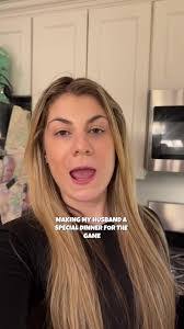 Miriam Cota's Instagram, Twitter & Facebook