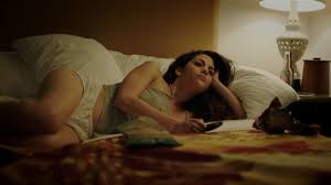 Inbar Lavi sexy na série Imposters - Tomates Podres