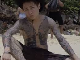 4k00:14コロナウイルスの検疫が終わると、カフェやレストランや営業が再開されます。 閉店から開店の合図をするフェイスマスクを持つ女性。 covid lockdownの後のスモールビジネス バルセロナ，スペイン. ã‚¹ãƒ¼ãƒ'ãƒ¼ã‚¯ãƒ¬ã‚¤ã‚¸ãƒ¼å› ã®ãƒ©ã‚¤ãƒ– ã‚¹ãƒˆãƒªãƒ¼ãƒ  Youtube