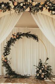 79 Unique Wedding Decorations Outdoor Ideas For Every Budget 56 Agilshome Com Unique Wedding Decor Wedding Decorations Diy Wedding Decorations