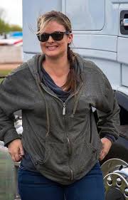 What happened to Lisa Kelly from Ice Road Truckers? | Where ...