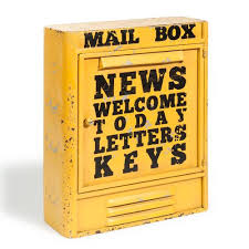 39 99 Euro Maison Du Monde Schlusselkasten Mail Box Aus Metall H 36 Cm Gelb Schlusselkasten Schlussel Box