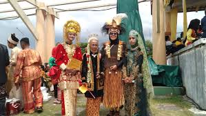 Maybe you would like to learn more about one of these? Ragam Pakaian Adat Nusantara Warnai Pawai Budaya Di Karimun Kumparan Com